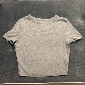 New! Adorable grey top from wild fable 🩶